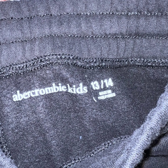 Boy’s Abercombie Kids Black Joggers Size 13/14 - Picture 5 of 6